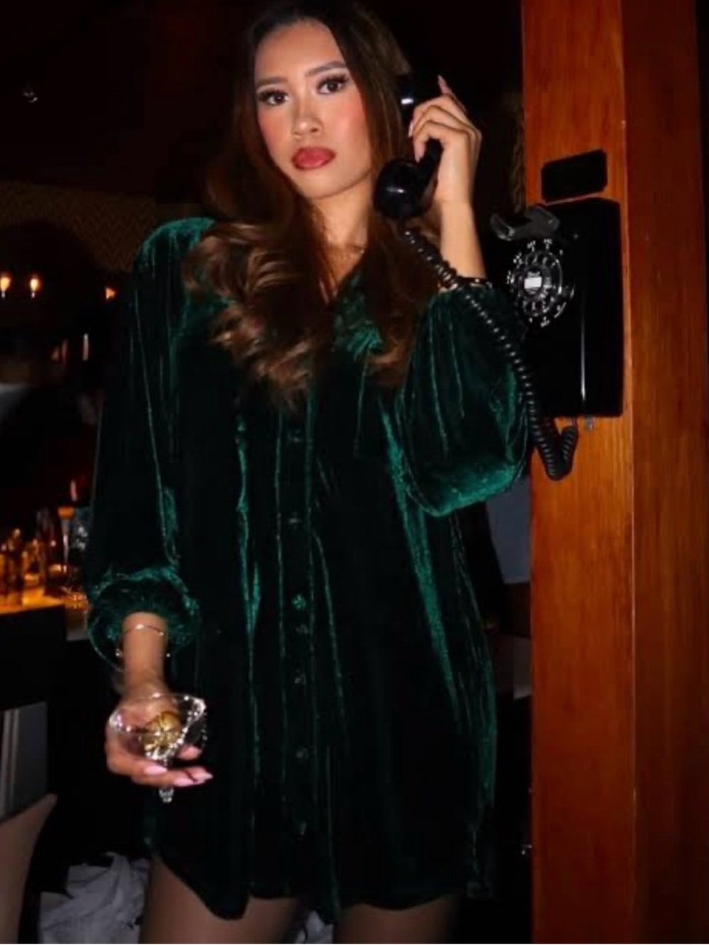 12th Tribe dark green velvet button-down shirt with long sleeves, size Medium